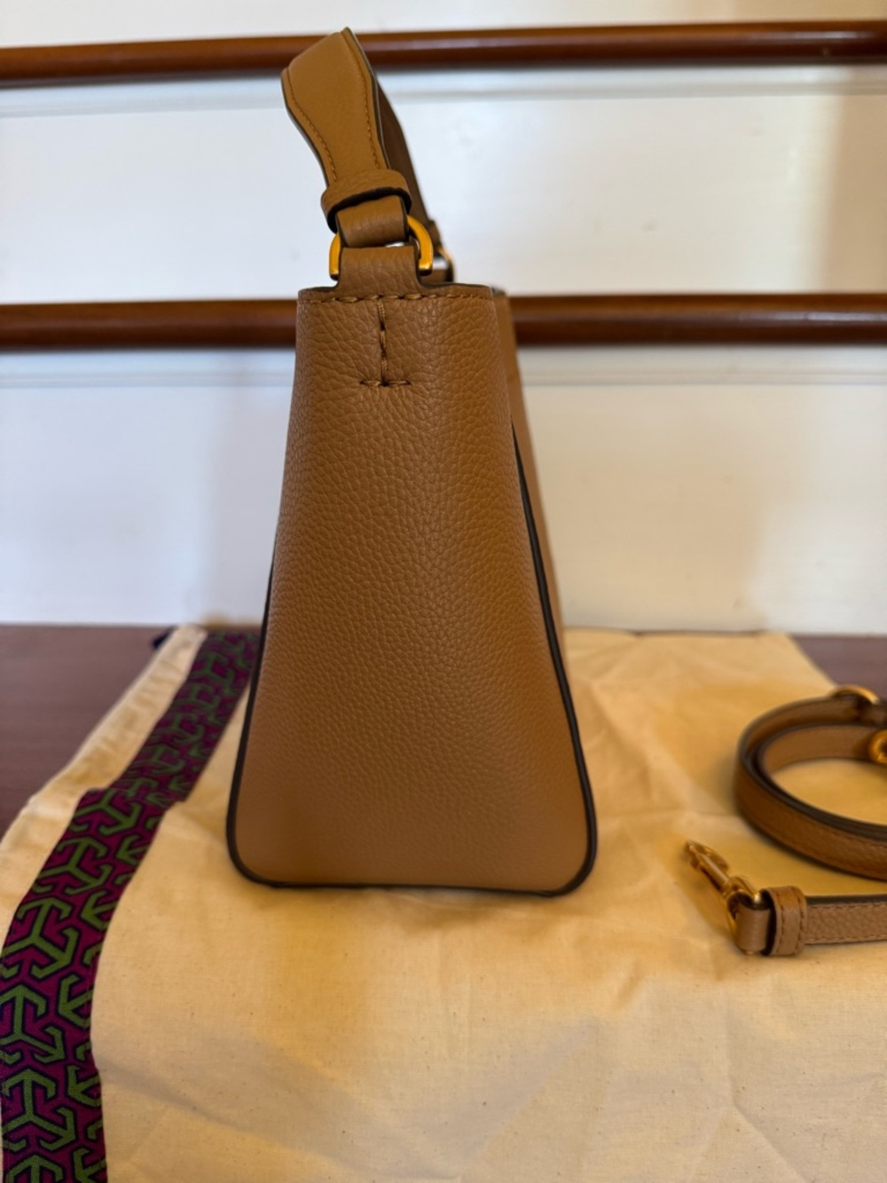 Tory Burch Tan Pebbled Leather Top-Handle Shoulder Bag - Picture 3 of 7